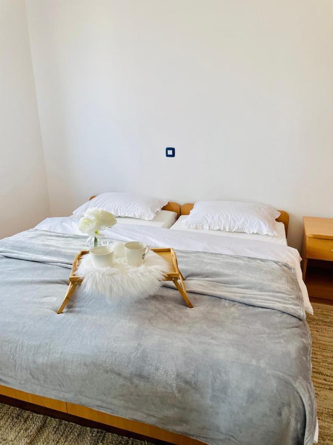 Apartments Krivicic Blue Pomer Ngoại thất bức ảnh